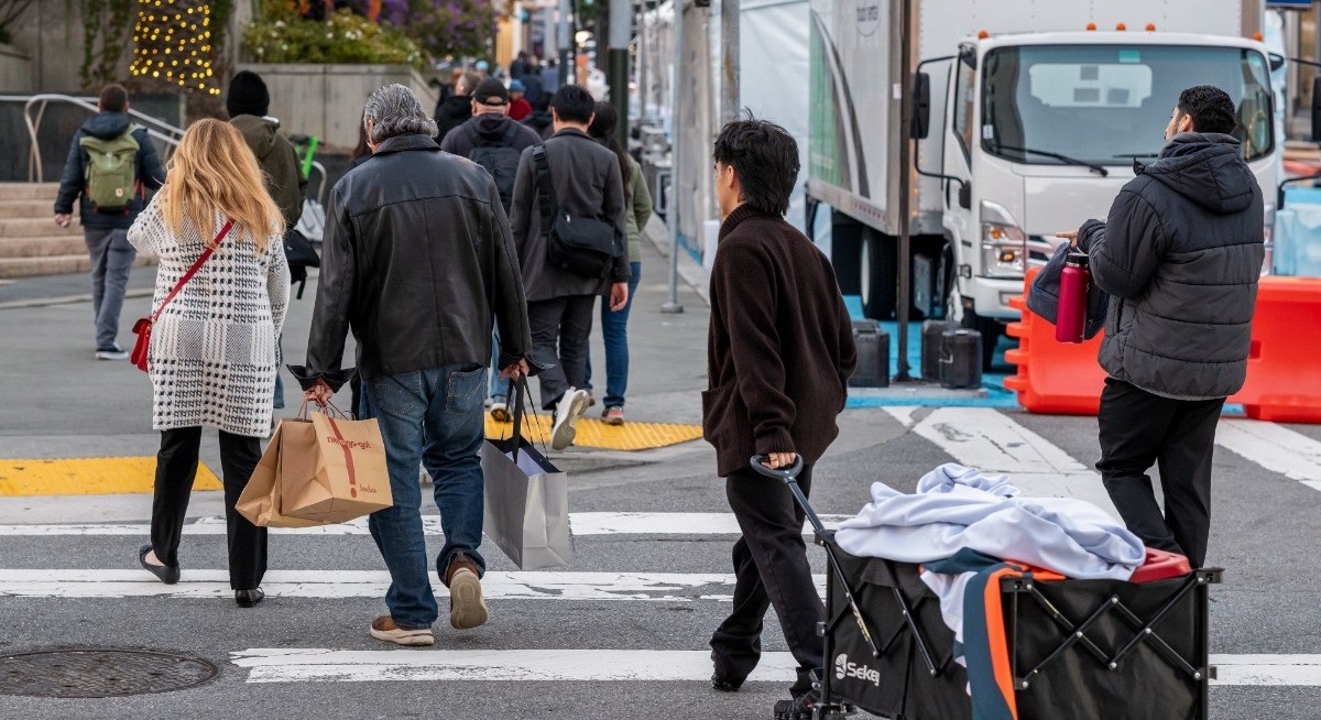 US economy expanded at revised 4.4% pace in 3Q