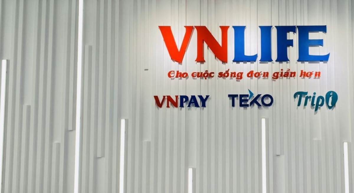 GIC, Softbank are said to weigh selling stake in VNLife