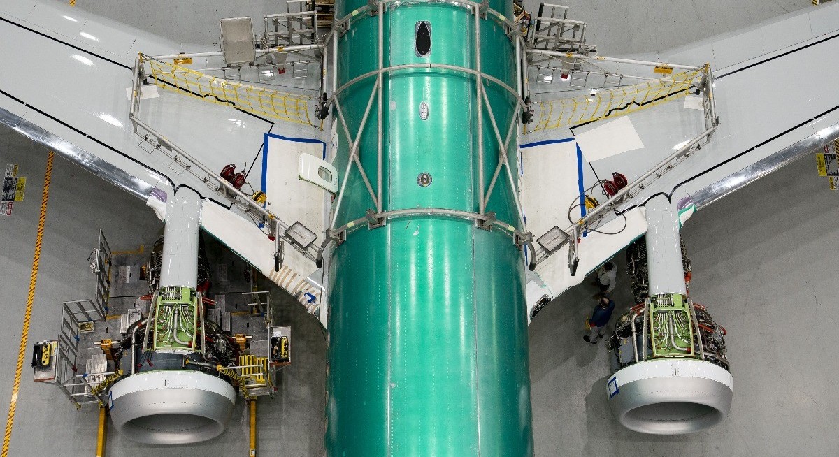 Vietnam touts Boeing plane orders while seeking Trump trade deal