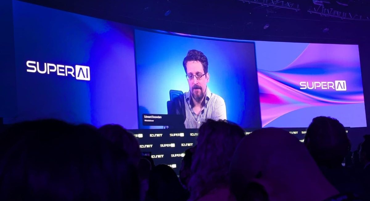 AI’s power over privacy and choice is deepening, warns Edward Snowden 