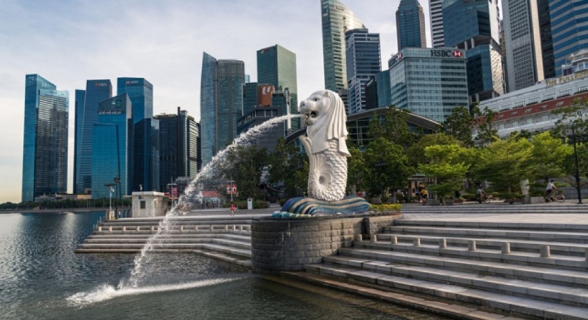 With ParkwayLife REIT at new highs, will traders choose First REIT?