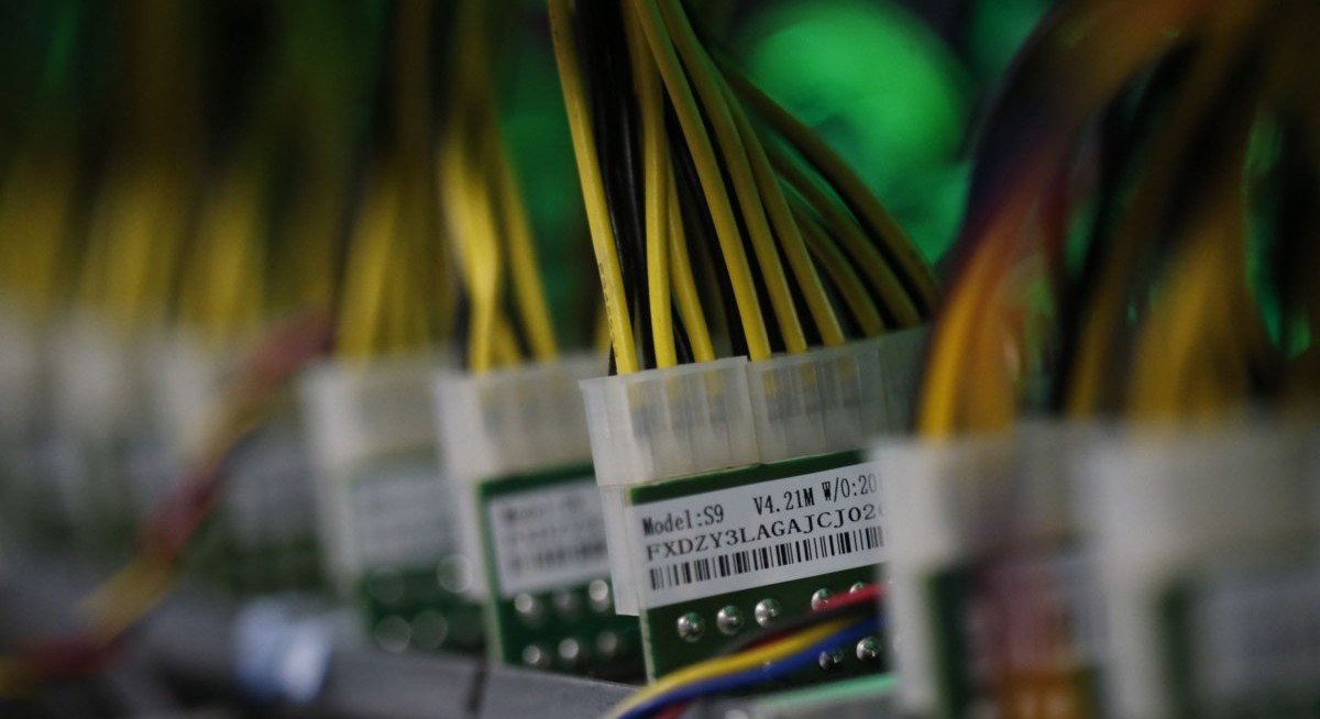Bitcoin predicted to fall to US$20,000: strategists