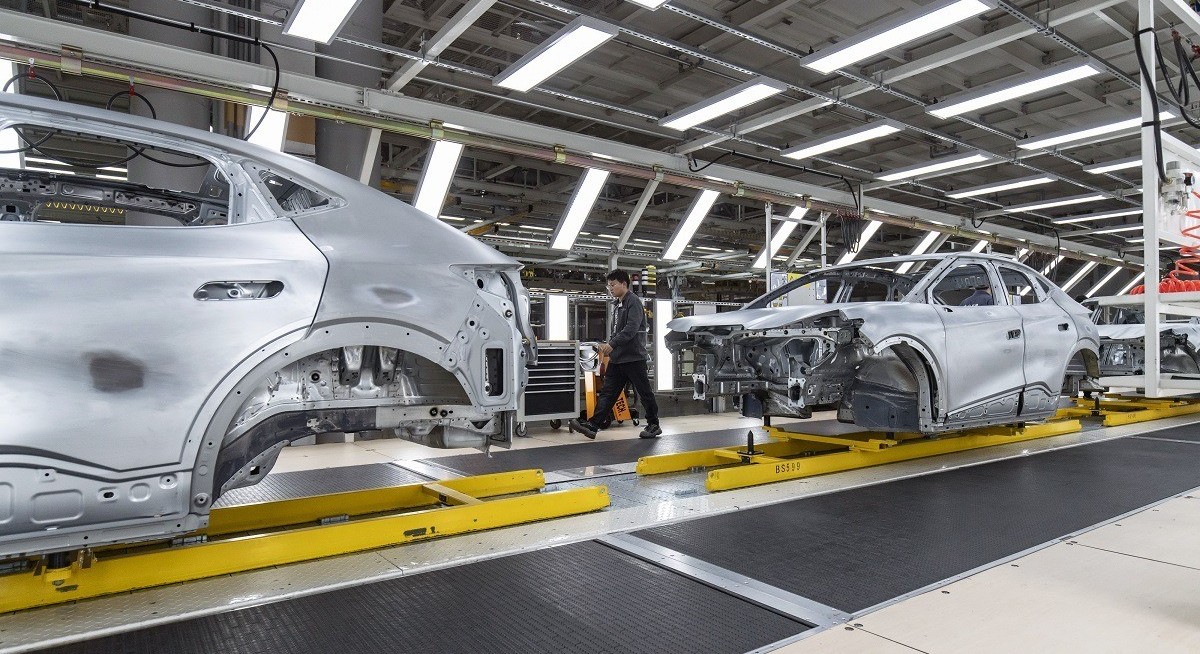 China warns of ‘penalties’ against carmakers for price war