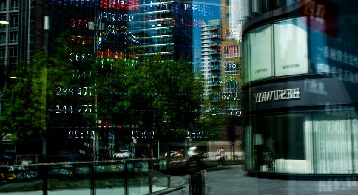 Growth jitters lift bonds as Brent hits US$116