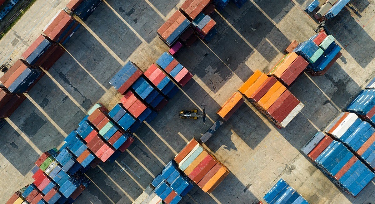 US trade gap shrinks to smallest since 2009 on drop in imports