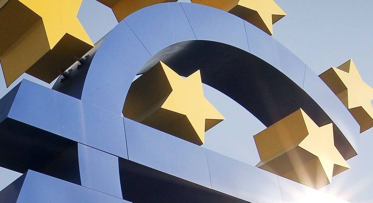 ECB holds rates with inflation near 2% and economy expanding