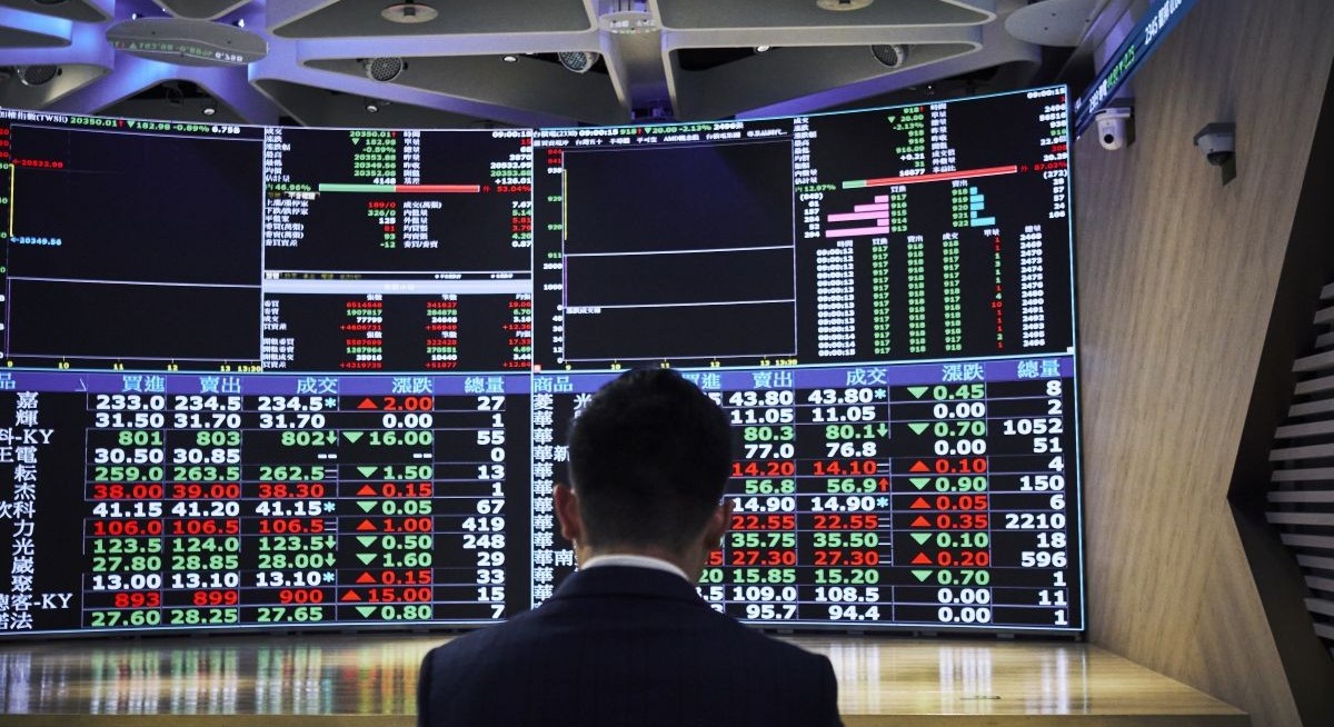 Asian stocks, US futures rise as October optimism continues