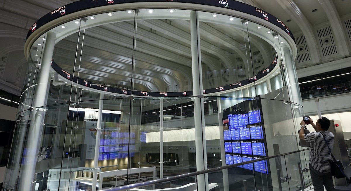 Asian stocks poised to gain on rising US Fed cut bets