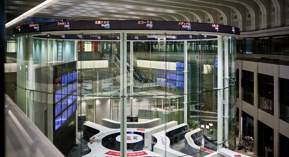 Asia eyes cautious start heading into Fed week