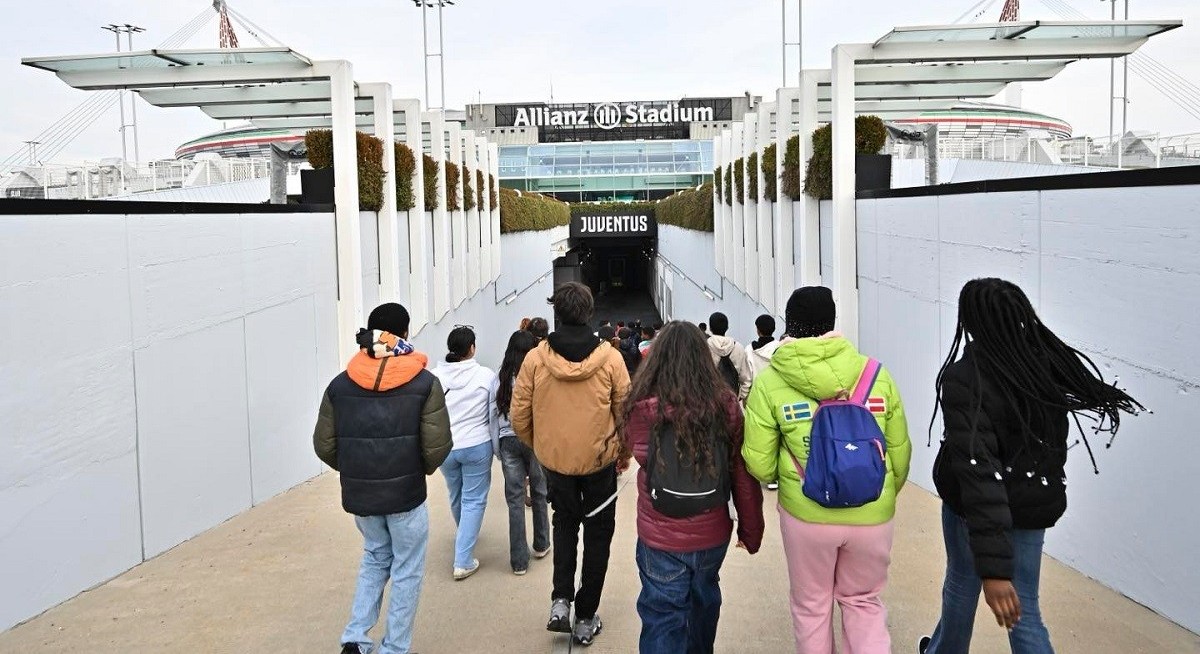 Juventus FC gets almost €98m in share sale