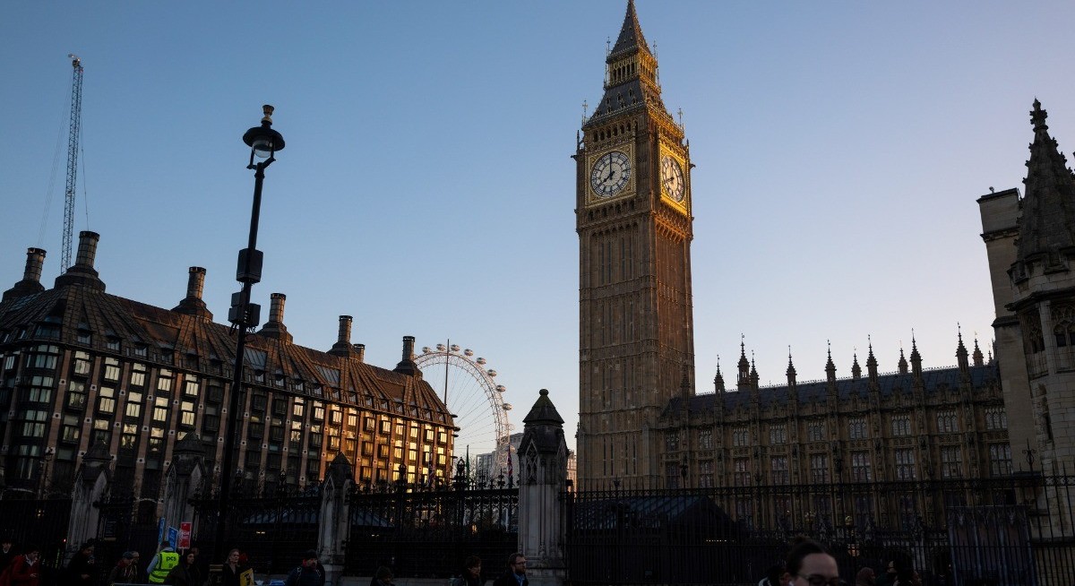 IMF tells UK to stick to fiscal plan as Starmer rivals circle