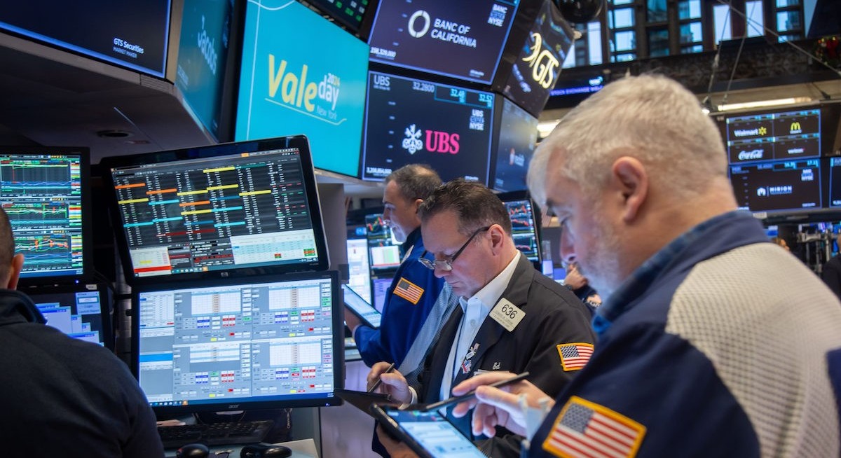 US stocks join bonds higher amid bets Fed will cut 