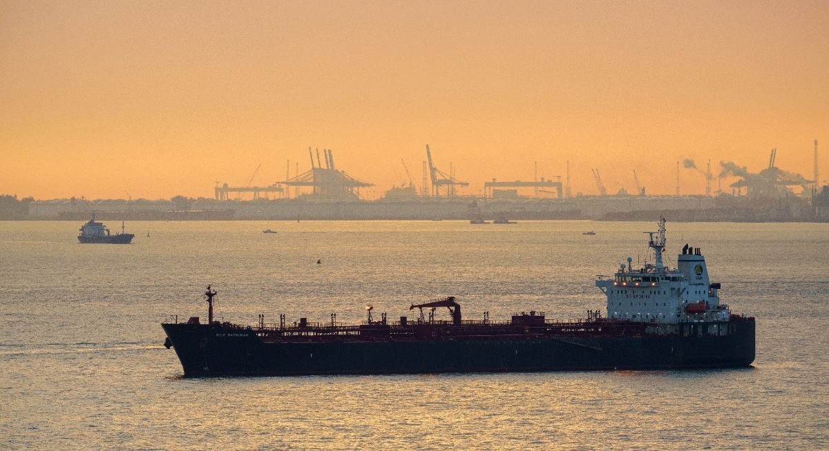 Iran in talks with Oman over permanent Hormuz toll system