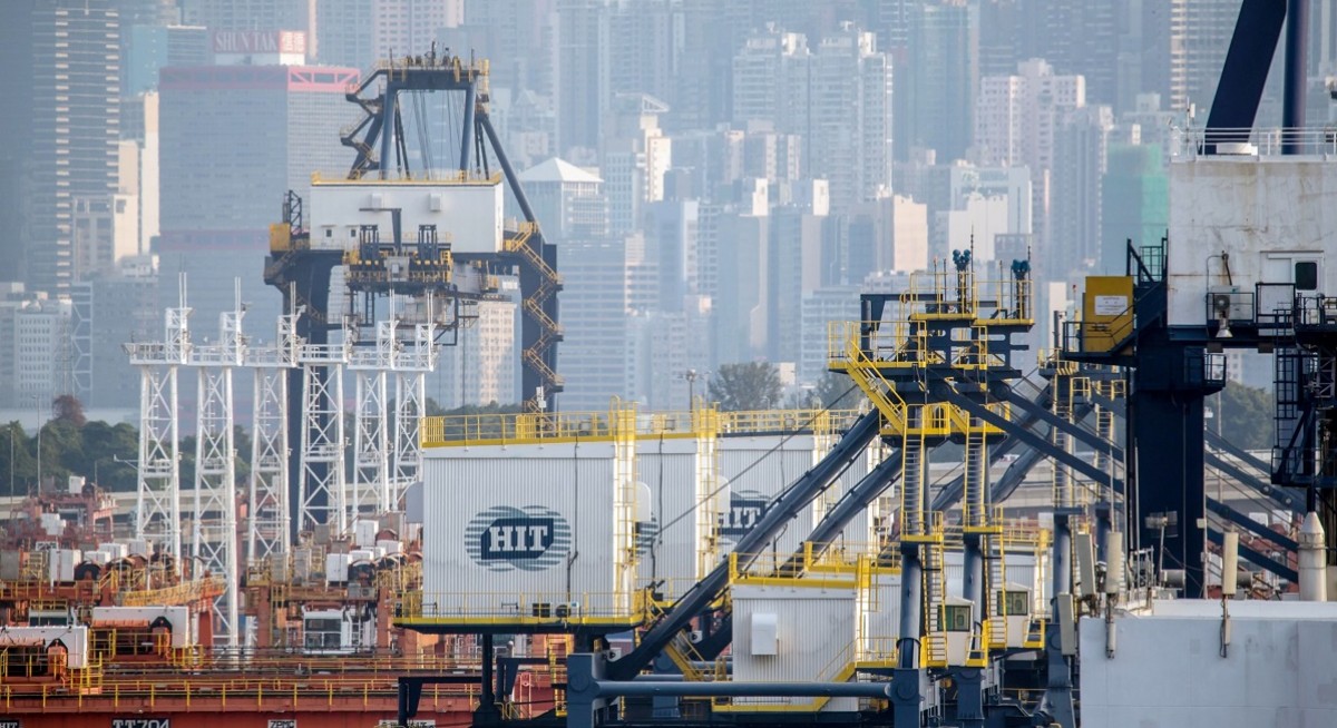 Hutchison Port makes overall sector winner debut