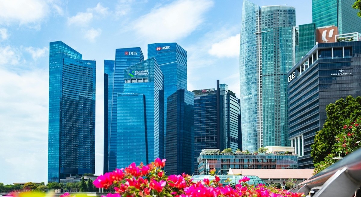 Singapore financial firms lead AI adoption but still lose clients over onboarding delays