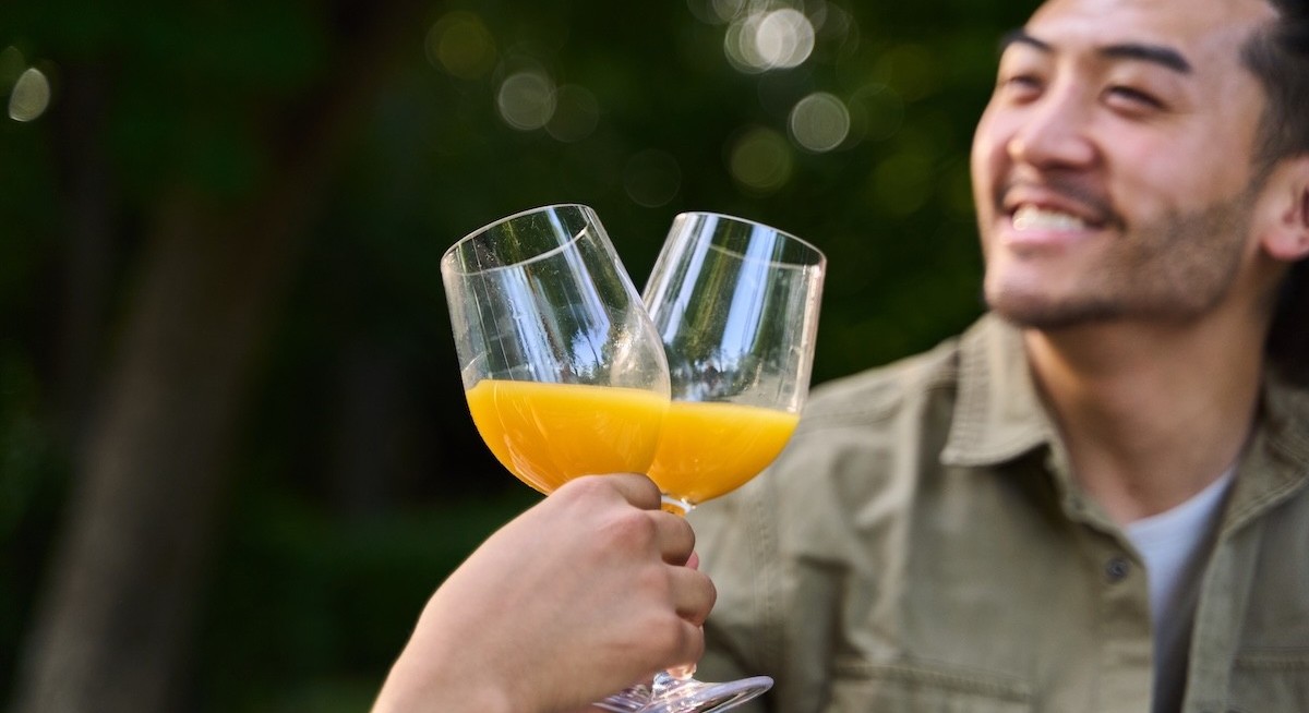 Fresh orange juice must be fresh