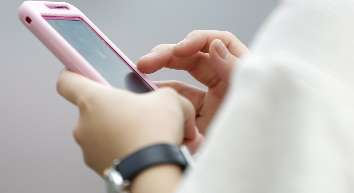 Singapore to curb students’ smartphone use during school hours