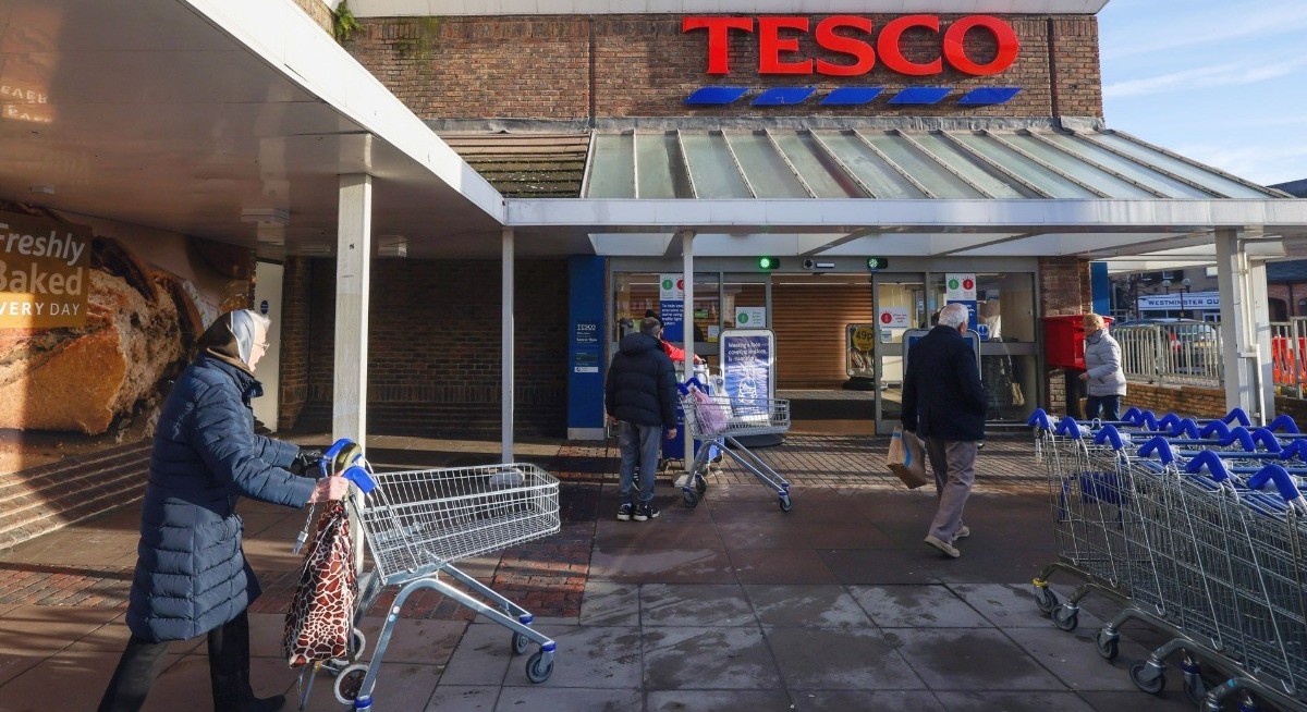 UK’s biggest retailers cut 18,000 jobs since Labour’s tax rises