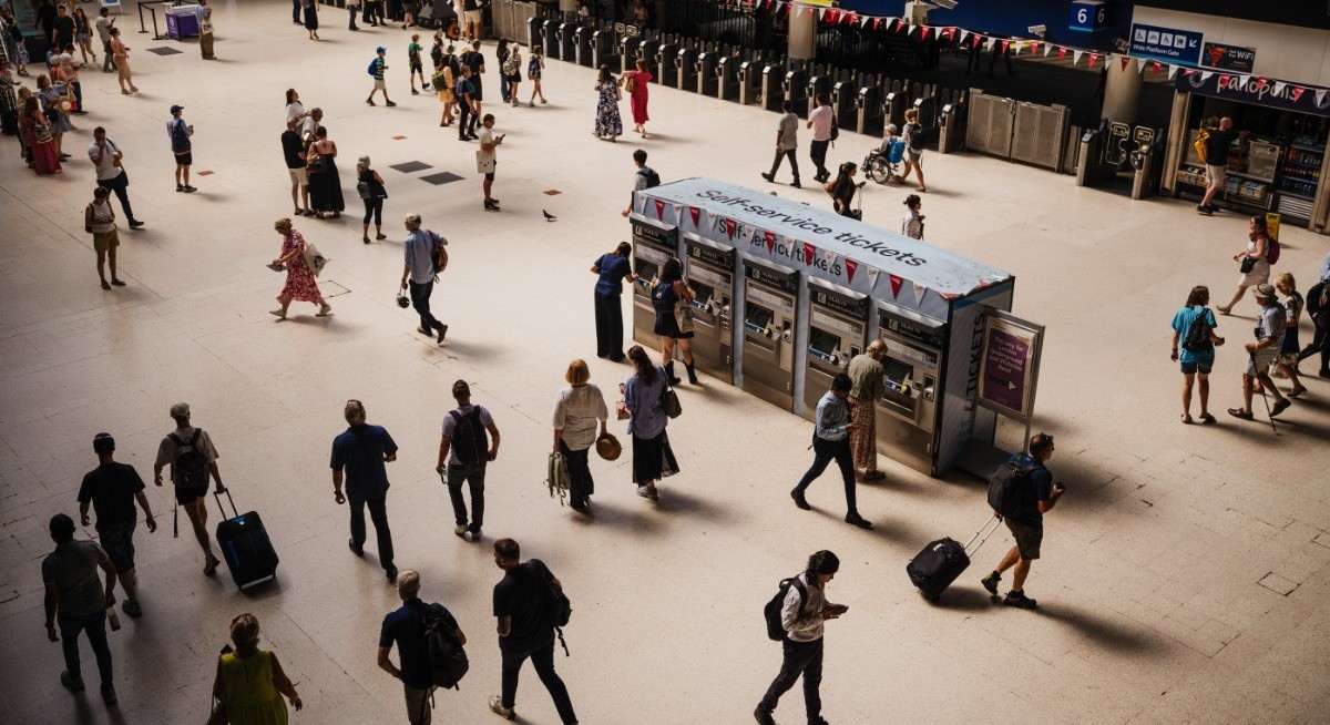 Highest unemployment since Covid lifts chance of BOE rate cut