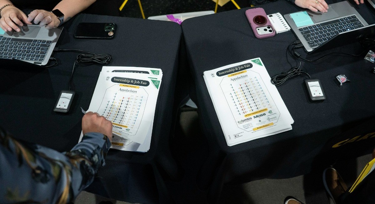 US companies added 42,000 jobs in October, ADP data show