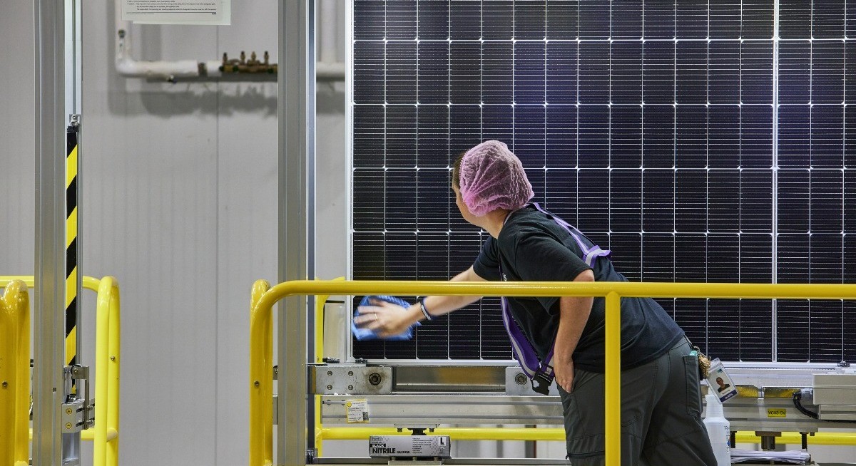 US manufacturing output stalls for first time this year