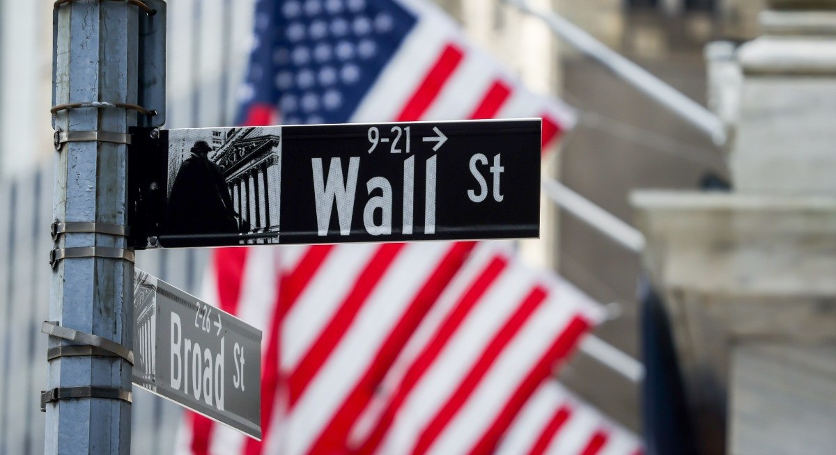 US stocks rise as inflation data outweighs chip rout
