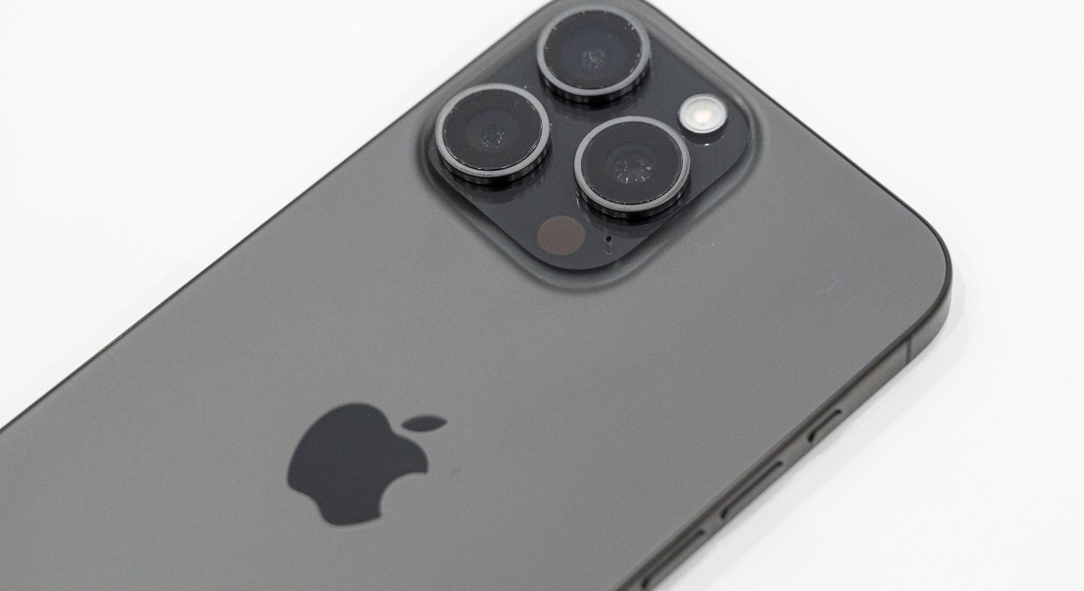 ttop top top top toppp storeyyy 124 - THE EDGE SINGAPORE