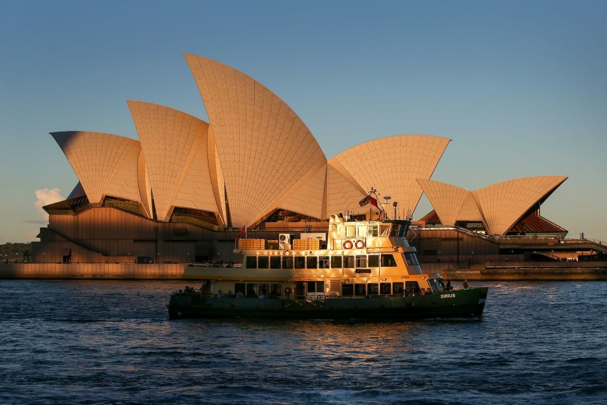 Brookfield, Singapore's GIC agree on US$2.7 bil deal for National Storage of Australia - THE EDGE SINGAPORE