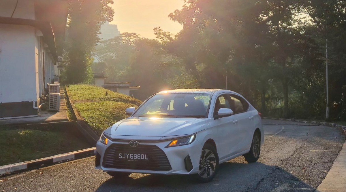 Toyota Vios Full Hybrid 1.5 E-CVT Drive Review : Lo-fi Appeal - THE EDGE SINGAPORE