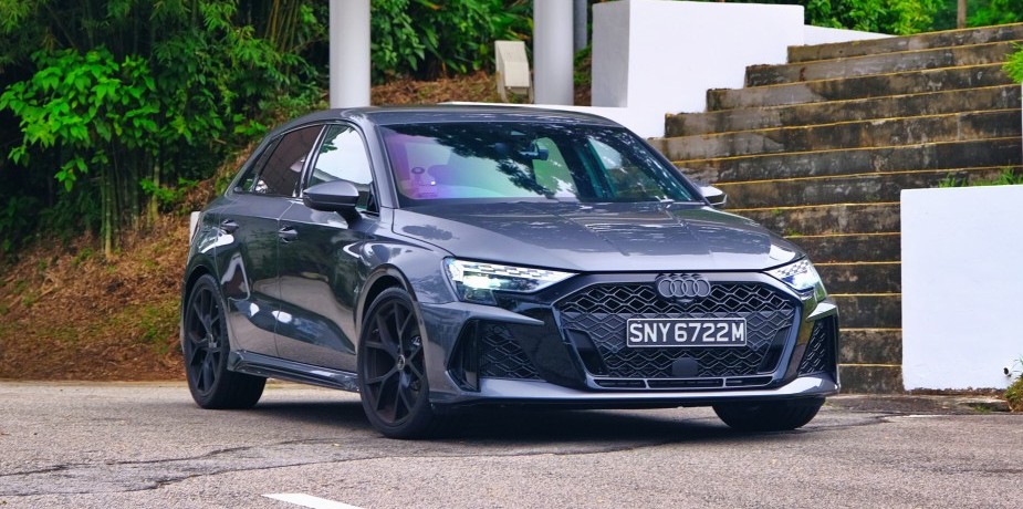 Audi RS 3 Sportback 2.5 TFSI quatro S tronic Drive Review : High 5 - THE EDGE SINGAPORE